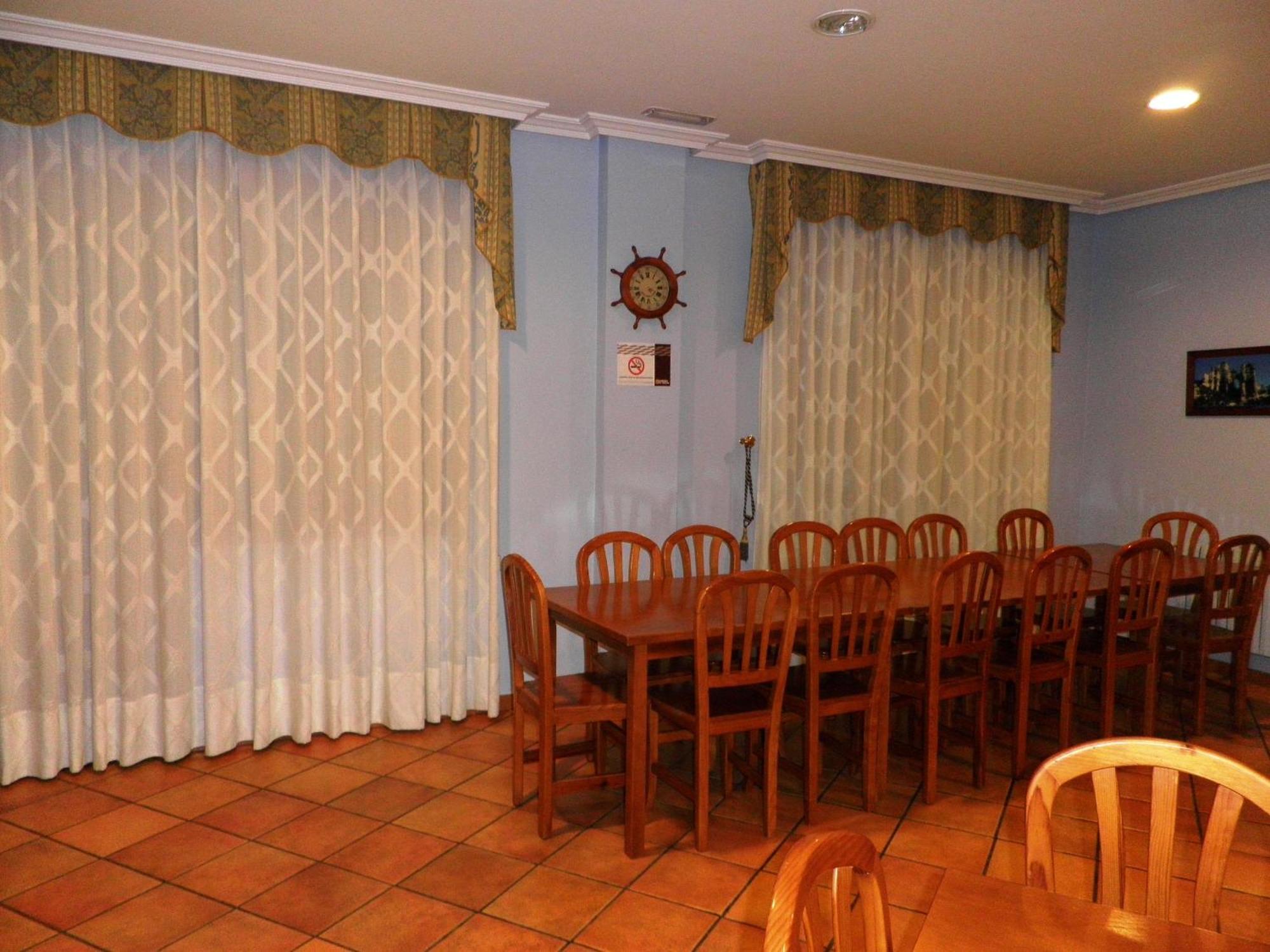 Hostal Rural Casa Castro Alberuela de la Liena Exterior foto