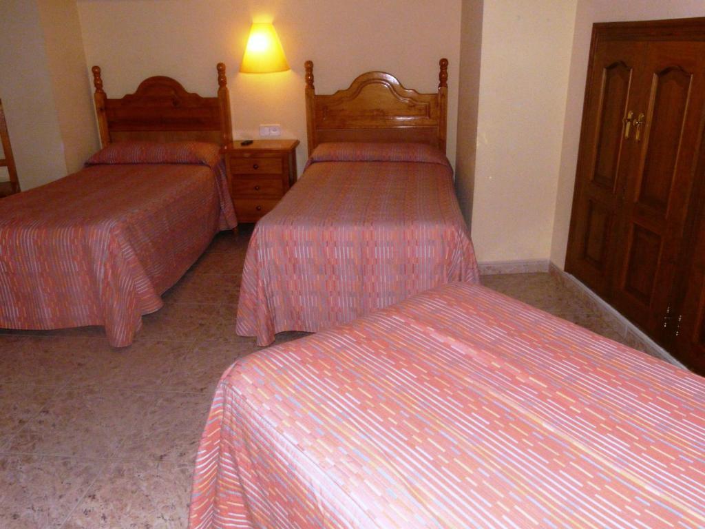 Hostal Rural Casa Castro Alberuela de la Liena Quarto foto